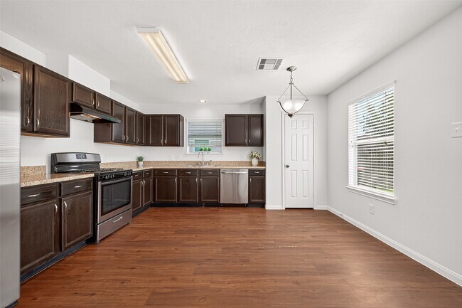 Building Photo - 5943 Stockholm Ct