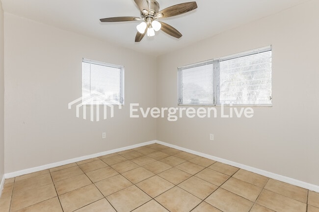 Building Photo - 139 Harrison St