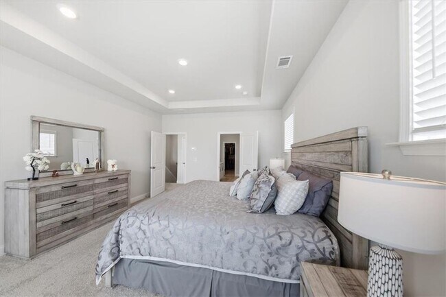 Building Photo - 3939 Alderstone Dr