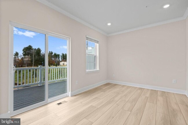 Building Photo - 502 Downswing Rd