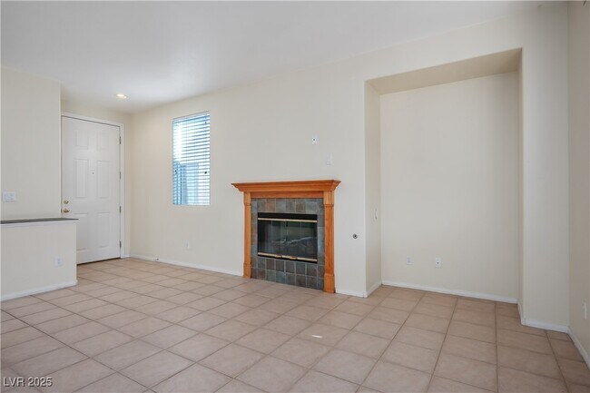 Building Photo - 7423 Cleghorn Canyon Way