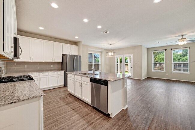 Building Photo - 2511 Sandbar Shark Ct