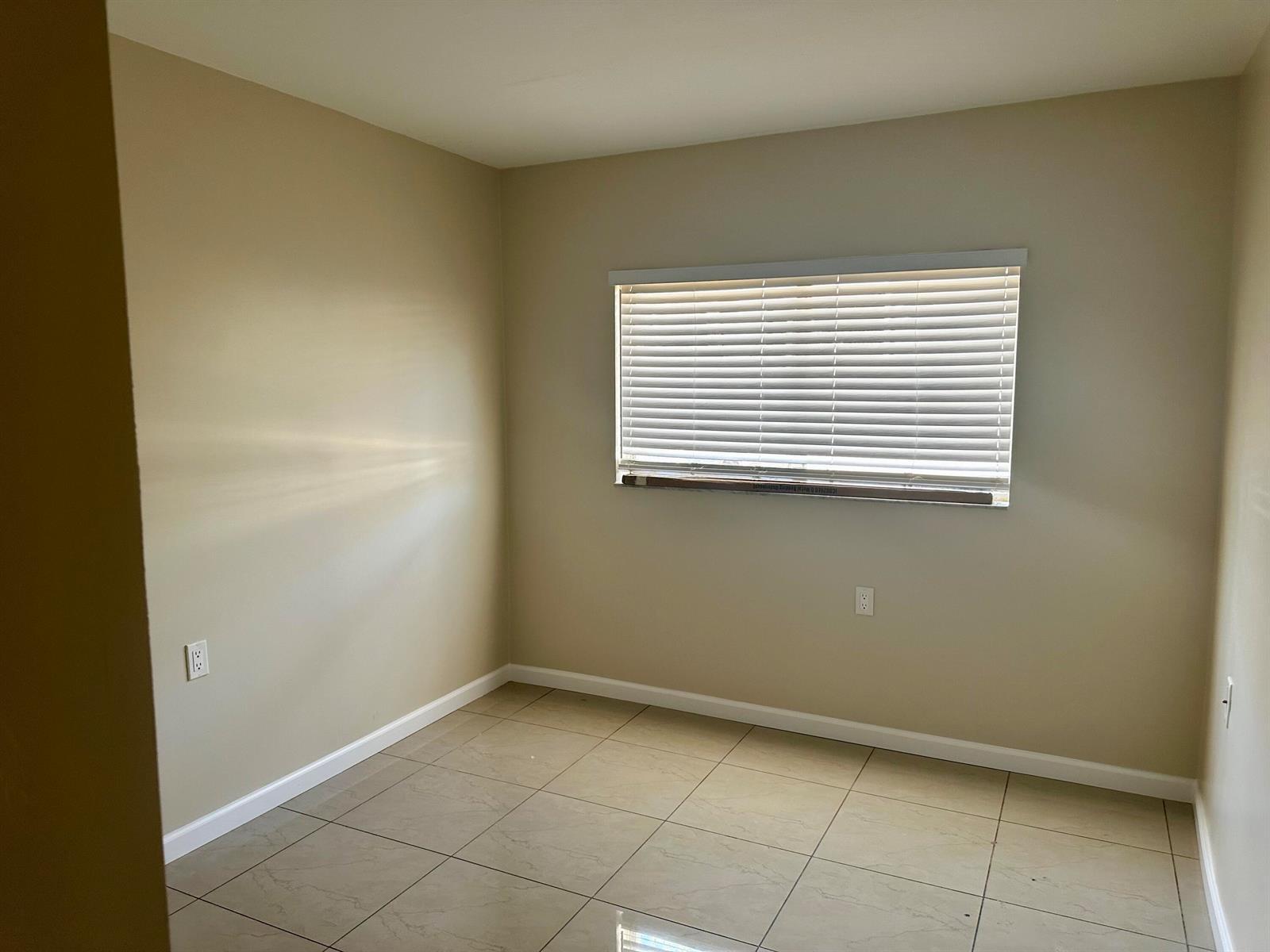 Building Photo - 1162 Lake Terry Dr