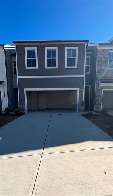 Building Photo - 62 Founders Dr