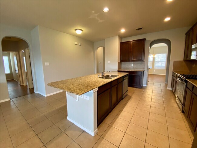 Building Photo - 19907 Kiawah Dr