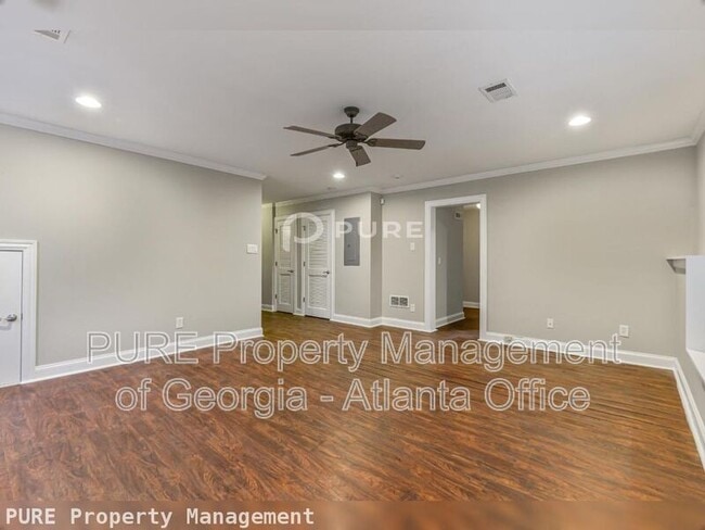 Building Photo - 410 Wilfawn Way