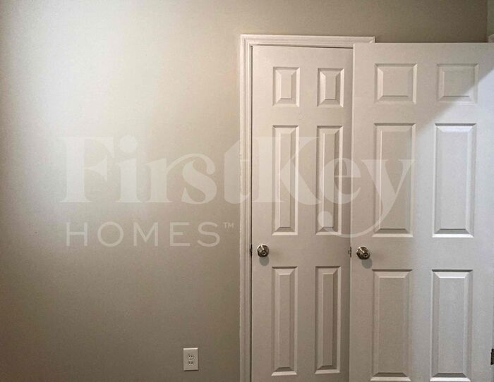 Building Photo - 7714 E 90th Terrace