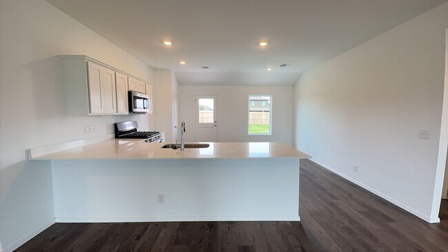 Building Photo - Beautiful new construction 3 bed, 2 bath home in Broken Arrow!