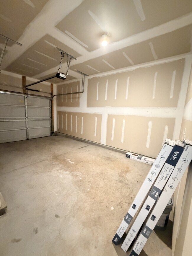Building Photo - 3719 Landshire View Lane