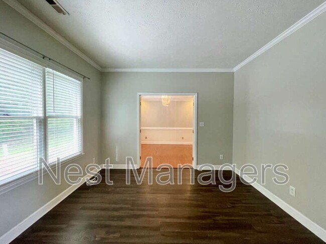 Building Photo - 260 Lick Creek Dr