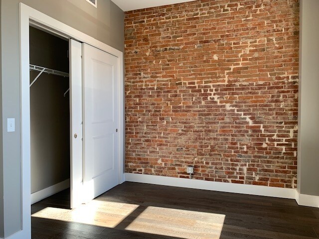 Building Photo - 920 N 3rd St
