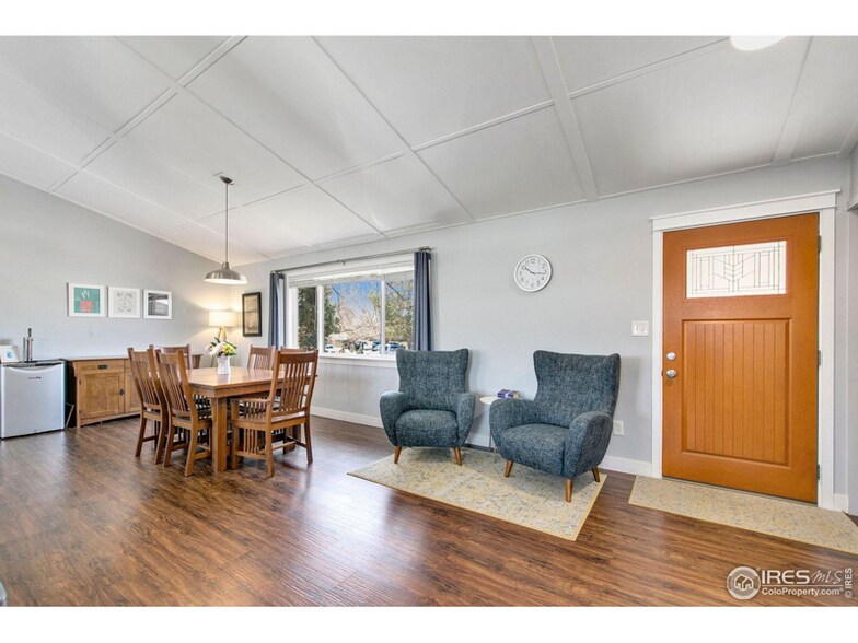 Building Photo - 930 Rocky Mountain Way