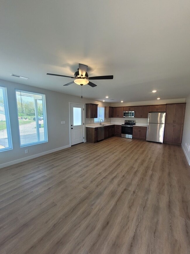 Building Photo - 4604 Alan Ln