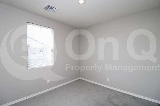 Building Photo - 17221 N 9th Pl
