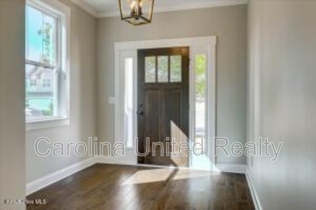 Building Photo - 1003 Glenhaven Dr