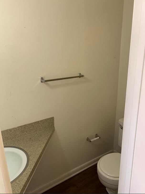 Building Photo - 2353 Jennifer Dr