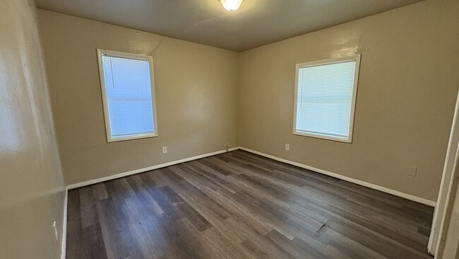 Building Photo - 2833 SW 48th St