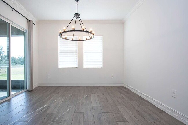 Building Photo - Spacious Like New 4-Bedroom Oasis with 3 Full Baths in Palmetto - Available NOW