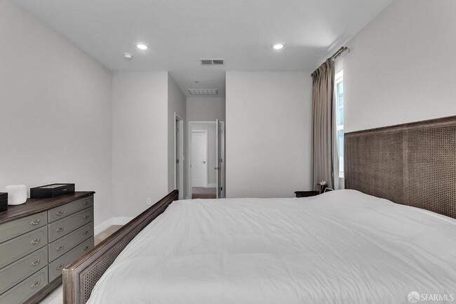 Building Photo - 2821 San Jacinto Ln