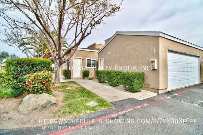 Building Photo - 44528 La Paz Rd