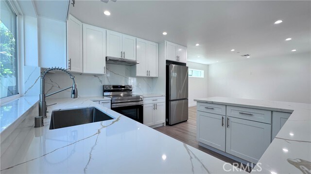 Building Photo - 2135 N Brighton St #101