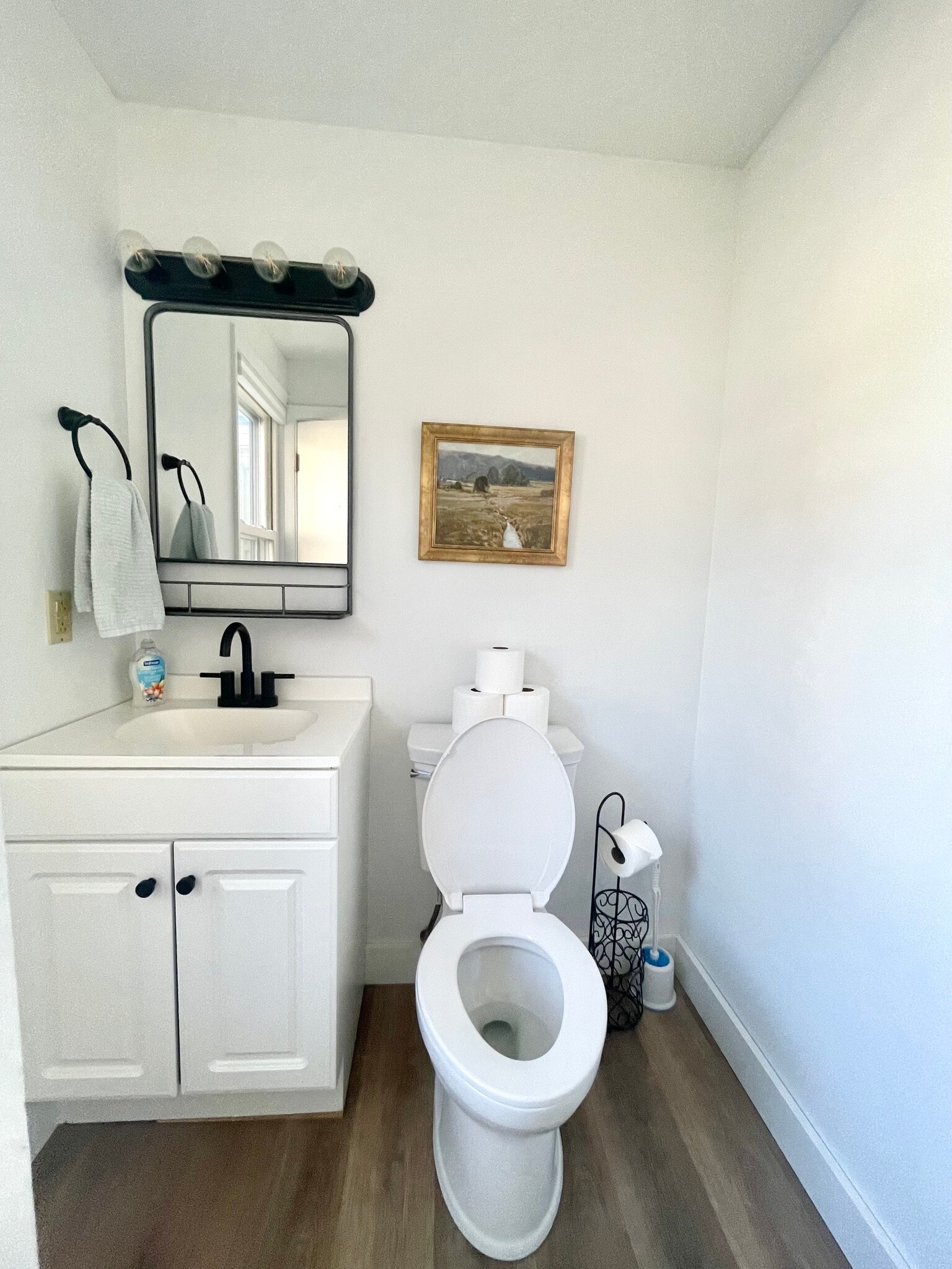 Building Photo - 13 Krampf Cir