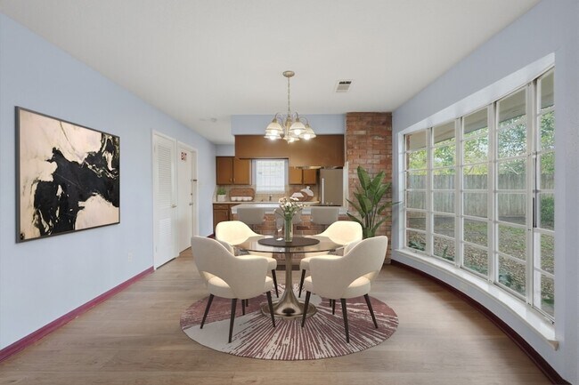 Building Photo - 7015 Pella Dr