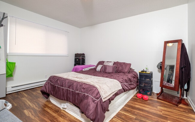 Primary Photo - Ballard LLC