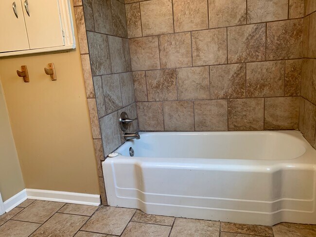 Building Photo - 36 Bryant St