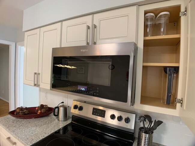 Building Photo - Charming 4-bedroom, 2-bath home in Colonial Park