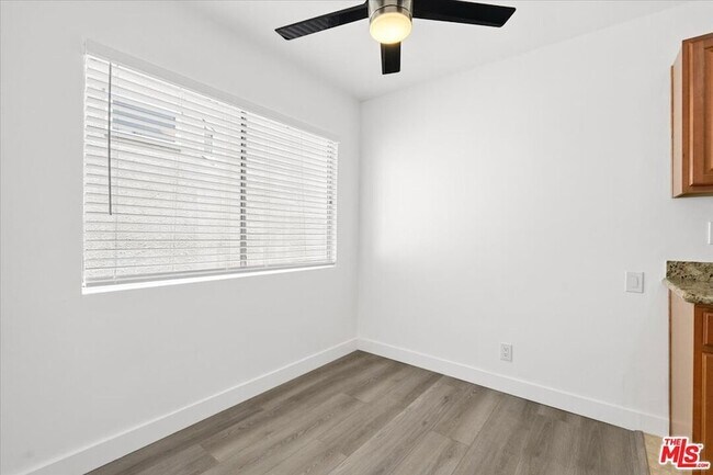 Building Photo - 612 Huntley Dr