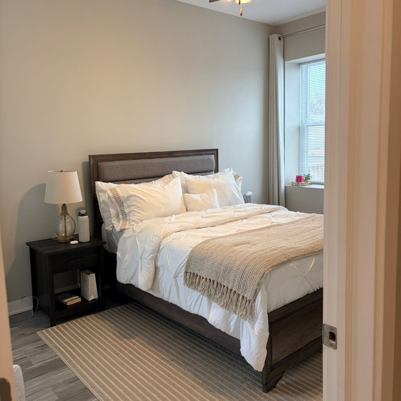 Building Photo - 4753 S St Lawrence Ave