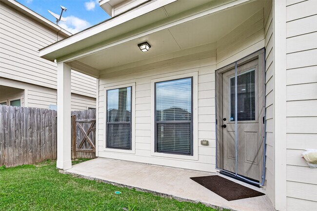 Building Photo - 6719 Sharpstone Creek Ln