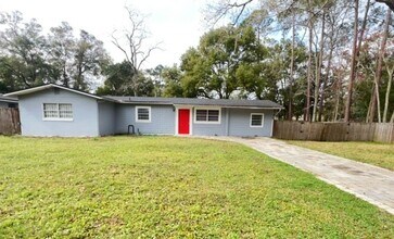 Building Photo - 3BR/1BA HOUSE - Riverview Area  ** QUICK M...