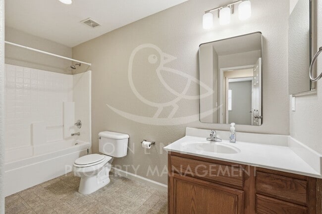 Building Photo - 3 Bedroom 2 Bathroom Plumas Lake, Move in Ready