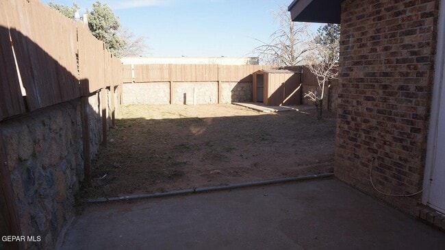 Building Photo - 6069 Bridalveil Dr