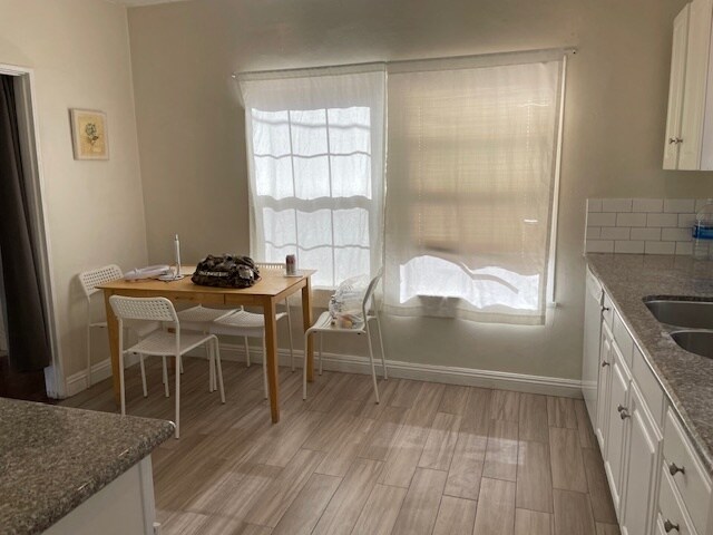 Building Photo - 243 W Elm Ave