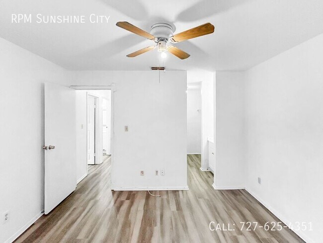 Building Photo - 1400 Gandy Blvd N