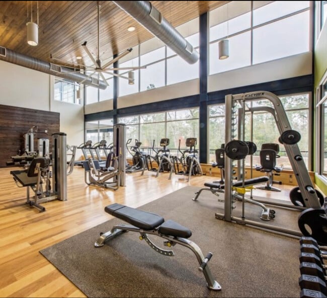 Building Photo - 28096 Woodland Bend Way