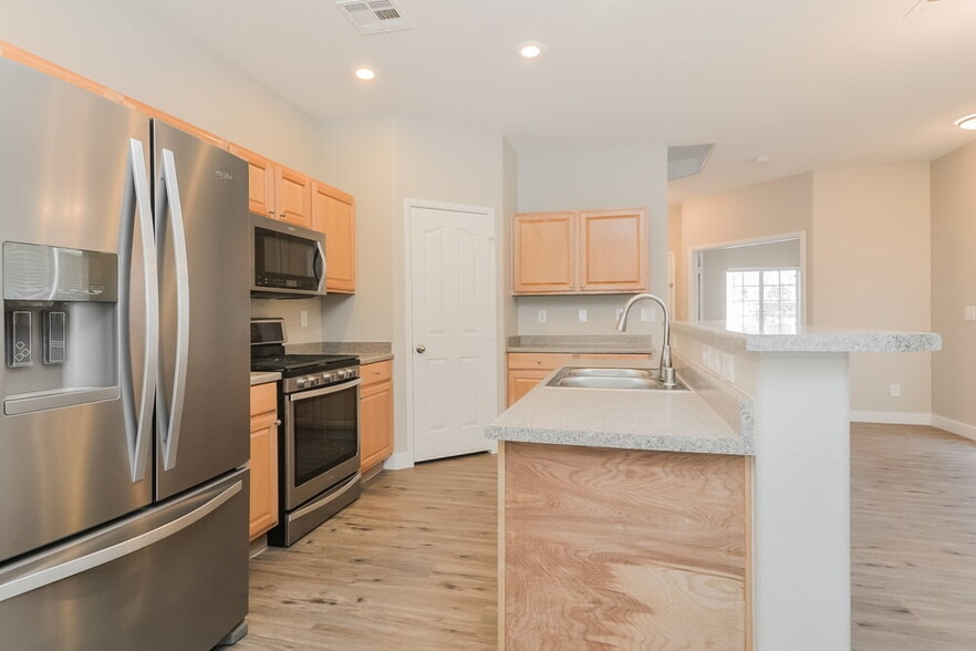 Building Photo - 1529 Roping Reed Ct
