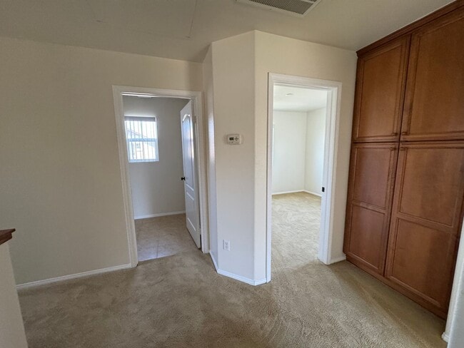 Building Photo - Welcome To Your New Home In Inglewood (Gat...