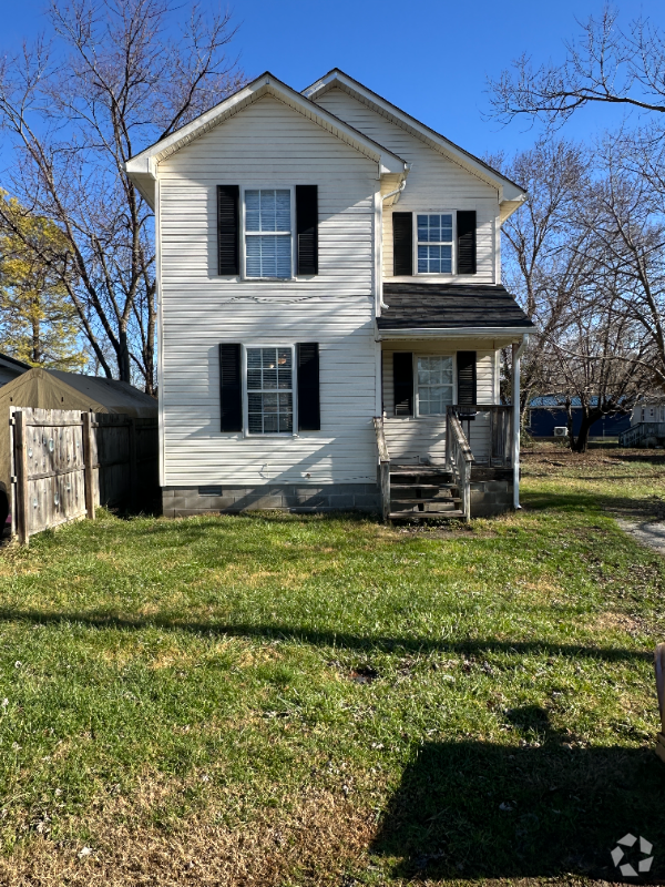 Building Photo - 315 Sunny St
