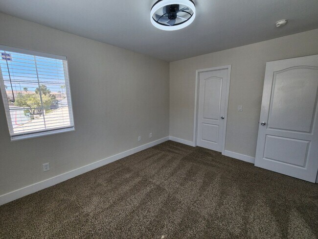 Building Photo - In the Heart of Green Valley Ranch