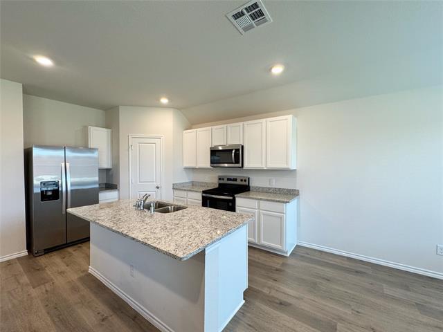 Building Photo - 390 Zenyatta Dr