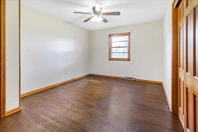 Building Photo - 318 Goodrich Dr