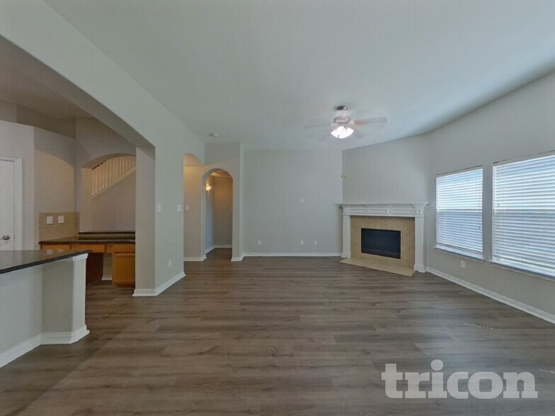 Building Photo - 7814 Longbow Ln