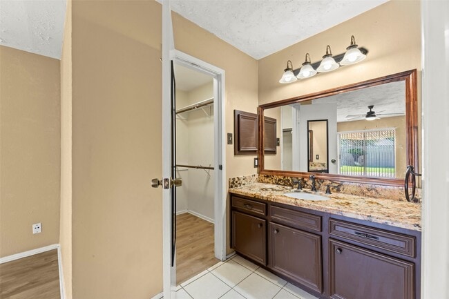 Building Photo - 8307 Autumn Wind Dr