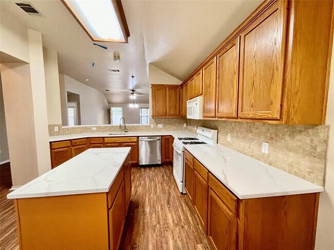Building Photo - 1206 Brighton Bend Ln