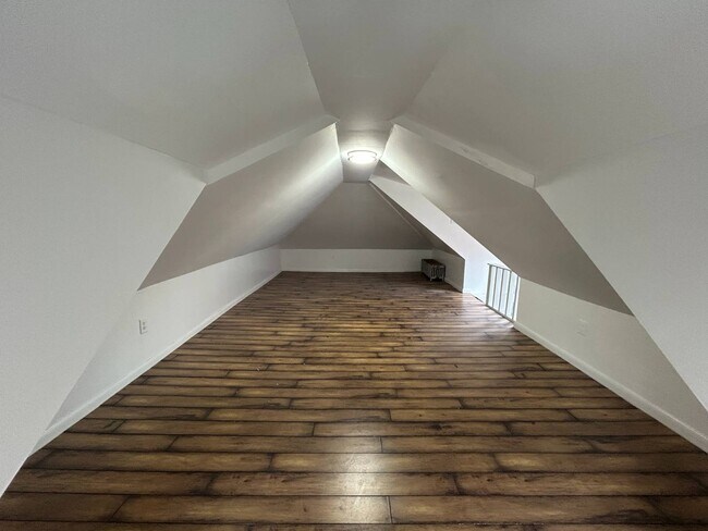 Building Photo - 1819 Palisade Pl