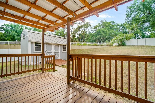 Building Photo - 37146 Highland Bluff Cir